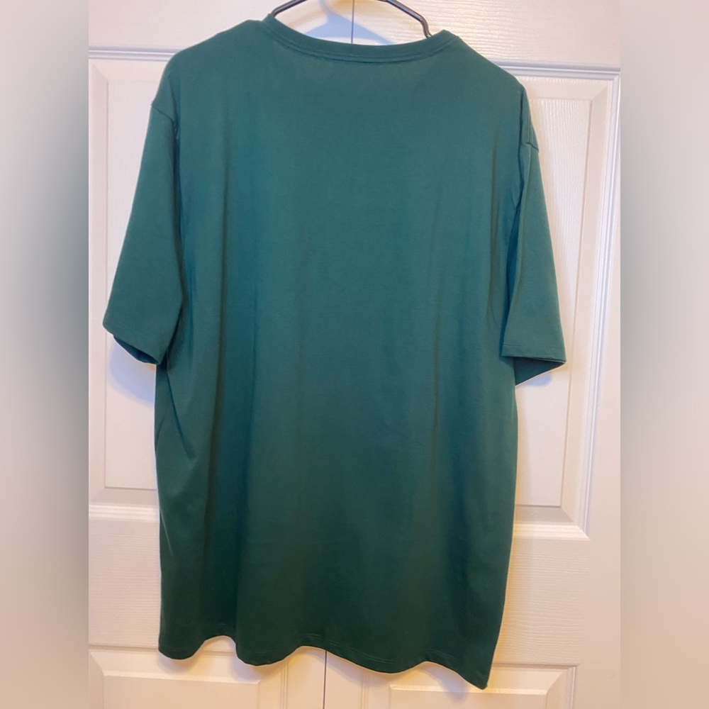 TH Green Tee - Picture 3 of 3